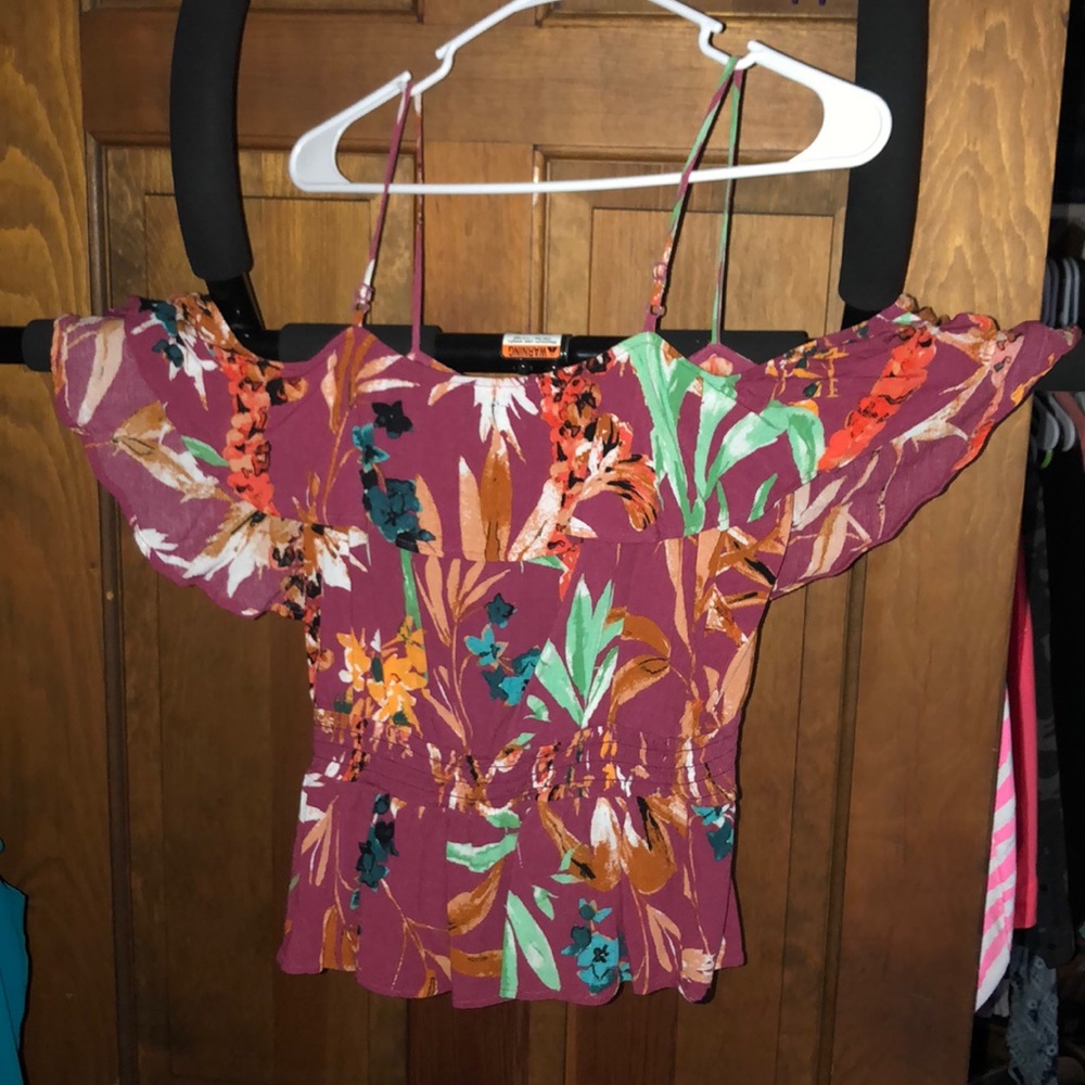 Cold shoulder flutter sleeve top